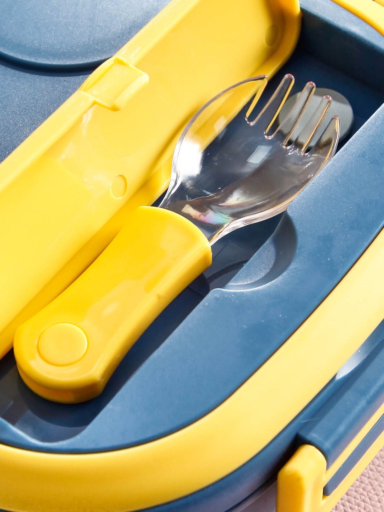 Lancheira Térmica Infantil com Divisórias - Ama Mamma