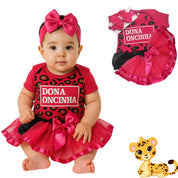 Body Bebê Mesversário com Tule e Laço 100% Algodão – Kit 3 Peças Temático Dona Oncinha