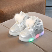 Botinha Tênis Infantil Feminino Led Pom Pom - Ama Mamma