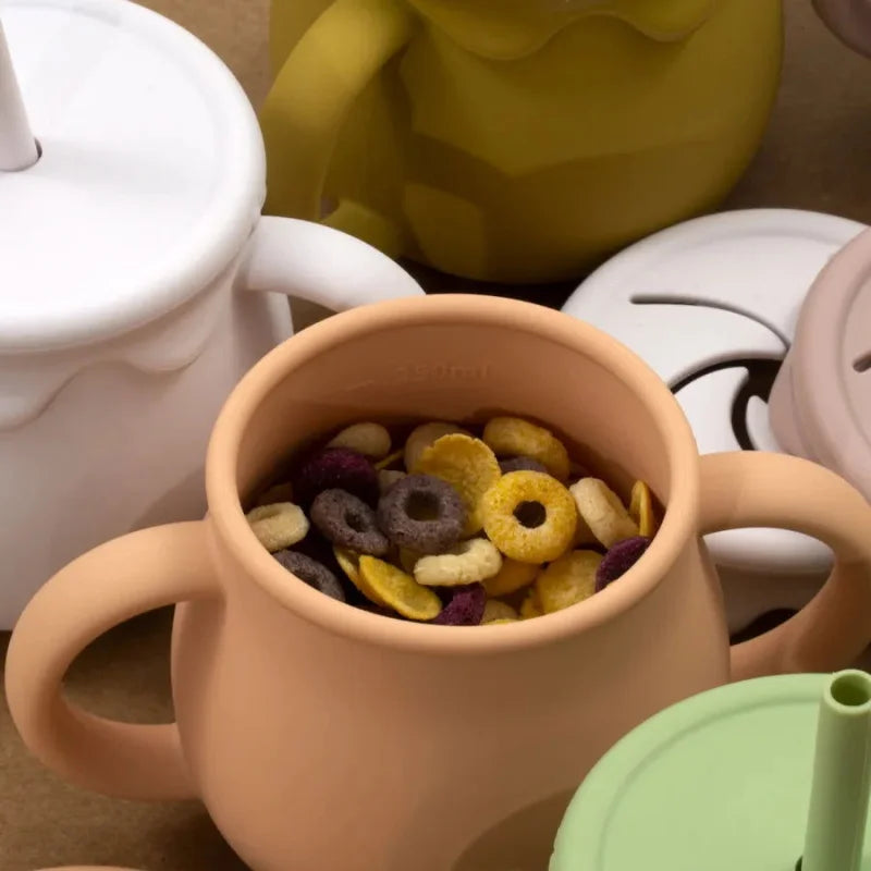 Copo Aconchegante de Silicone com Canudo para Bebê Ama Mamma - 250ml - Ama Mamma