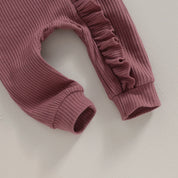 Macacão Feminino Bebê Babado + Faixa de Cabelo - Ama Mamma