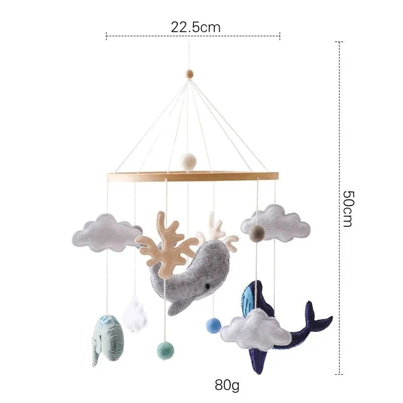 Mobile de Berço Estimulante com Chocalhos e Suporte de Madeira Ama Mamma - Ama Mamma