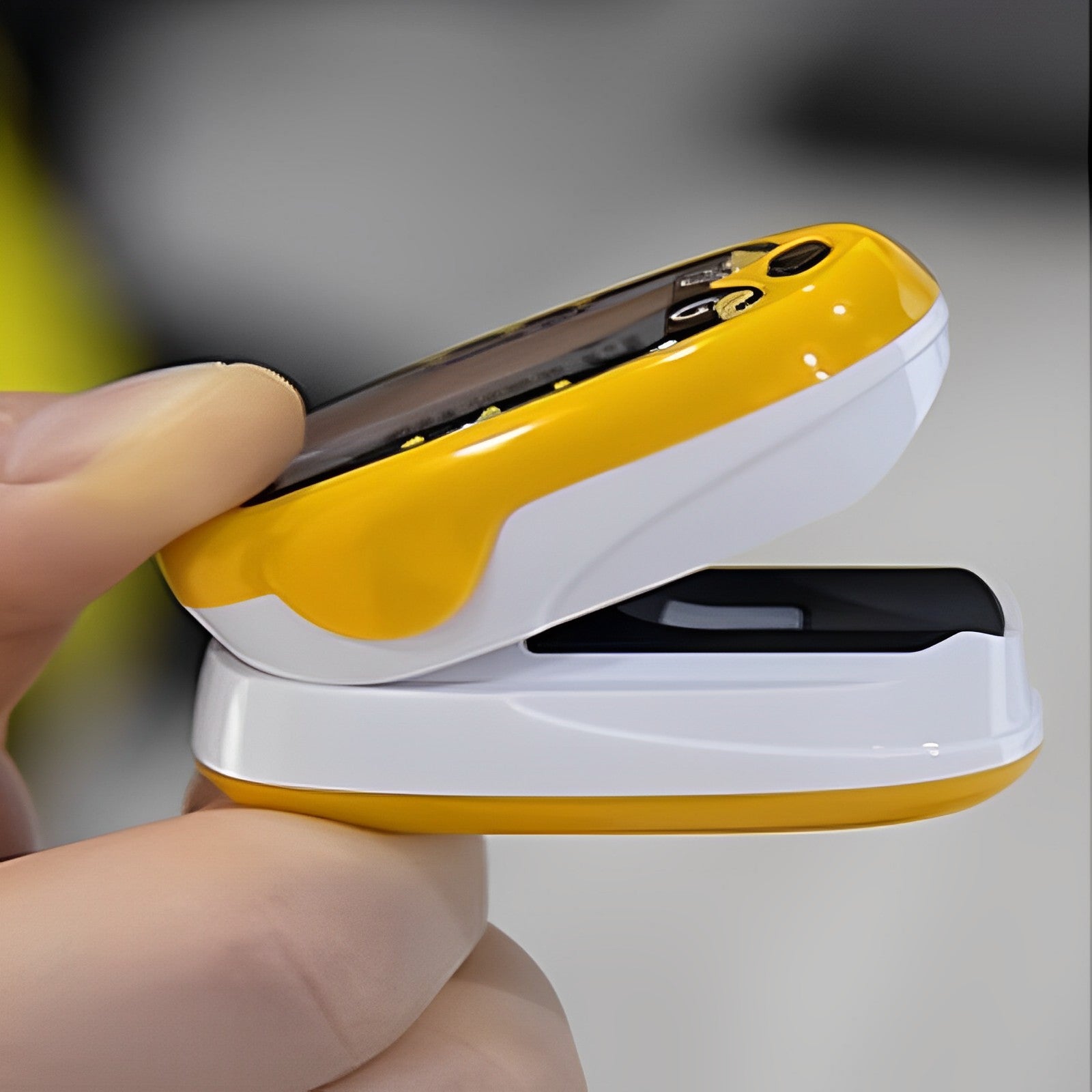 Oxímetro de Dedo Infantil LED Recarregável - Ama Mamma