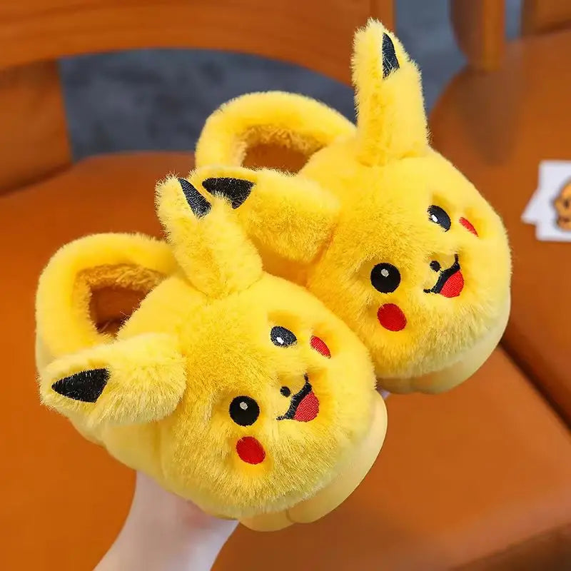 Pantufa Infantil Pikachu Pokémon Amarela