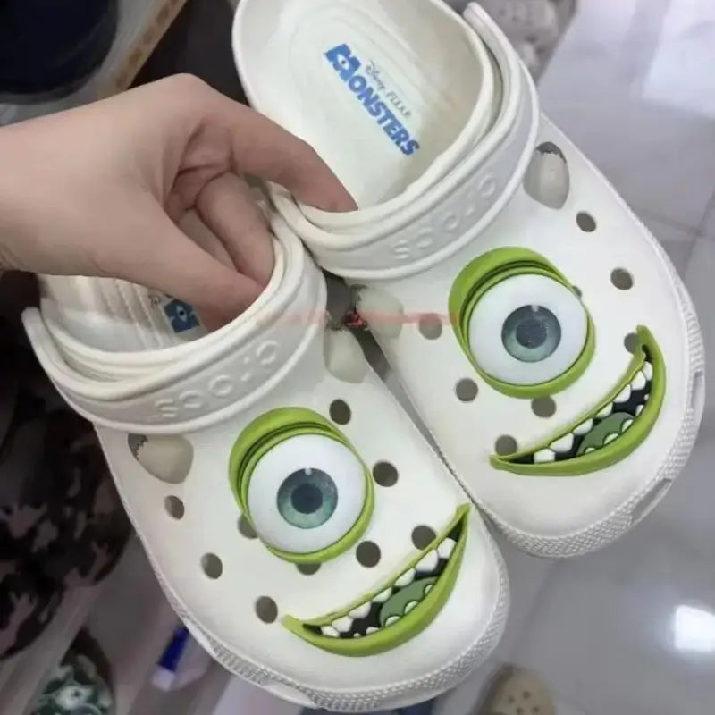 Sandália Clog Mike Wazowski Monstros SA Infantil e Adulto