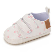 Sapatinho Infantil Bebê Branco Coração - Ama Mamma