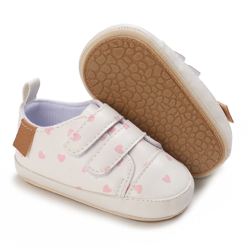 Sapatinho Infantil Bebê Branco Coração - Ama Mamma