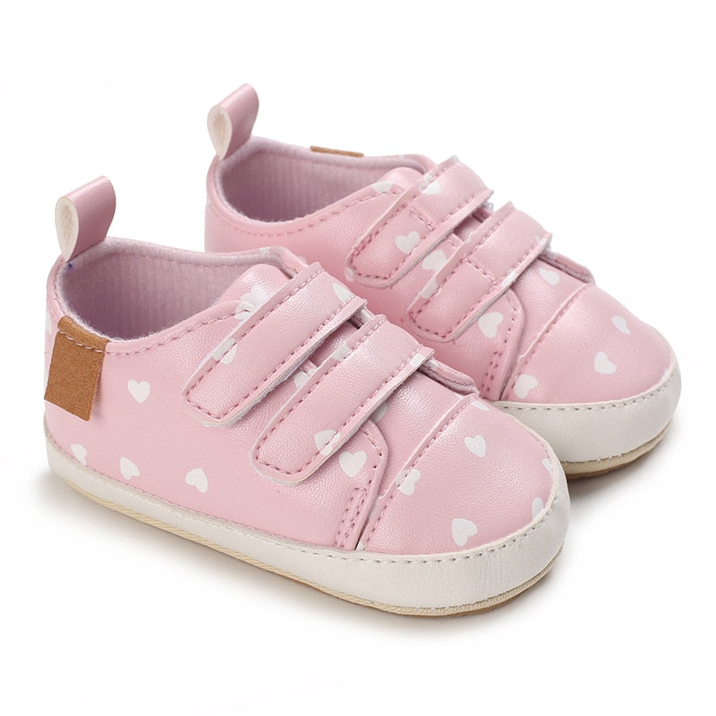 Sapatinho Infantil Bebê Rosa Coração - Ama Mamma