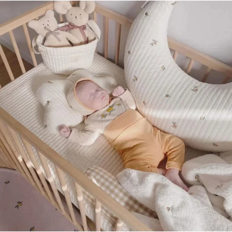 Travesseiro Bordado de Berço com Tema Urso & Lua Ama Mamma - Ama Mamma